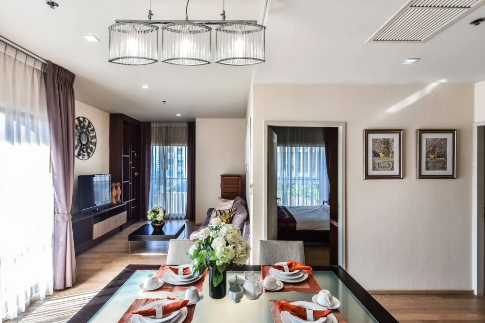 🏙️✨ For Sale & Rent: Noble Refine Condo | 2-Bedroom Corner Unit in the Heart of the City, Ready to Move In! ✨🏙️
