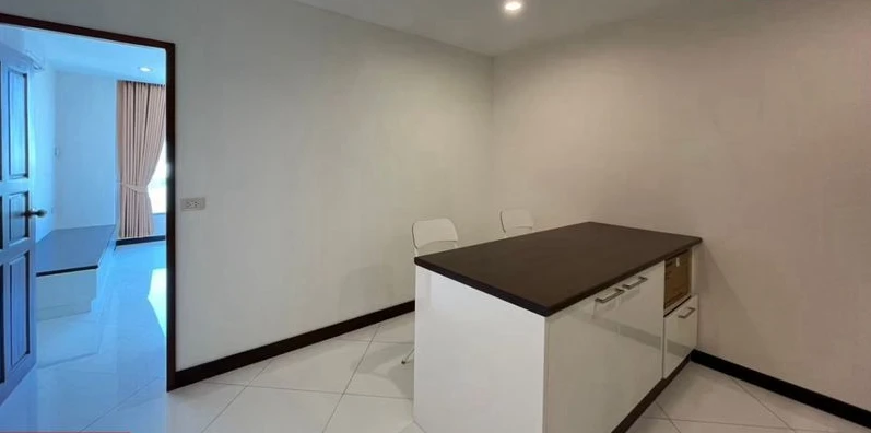 🏢 For Sale / Rent – La Maison Phaholyothin 24