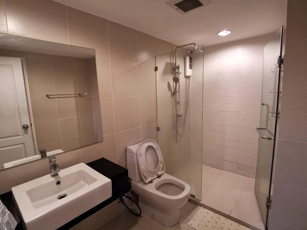 🌟🏙️ For Sale: Belle Grand Rama 9 | Spacious Luxury Unit, Newly Renovated! 🏙️🌟