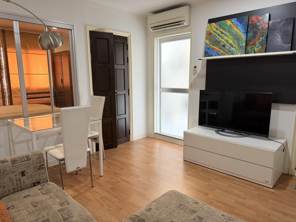 🌆 Condo for sale: Lumpini Ville Ramkhamhaeng 44. Beautiful room, great view, pleasant atmosphere. Book now!!