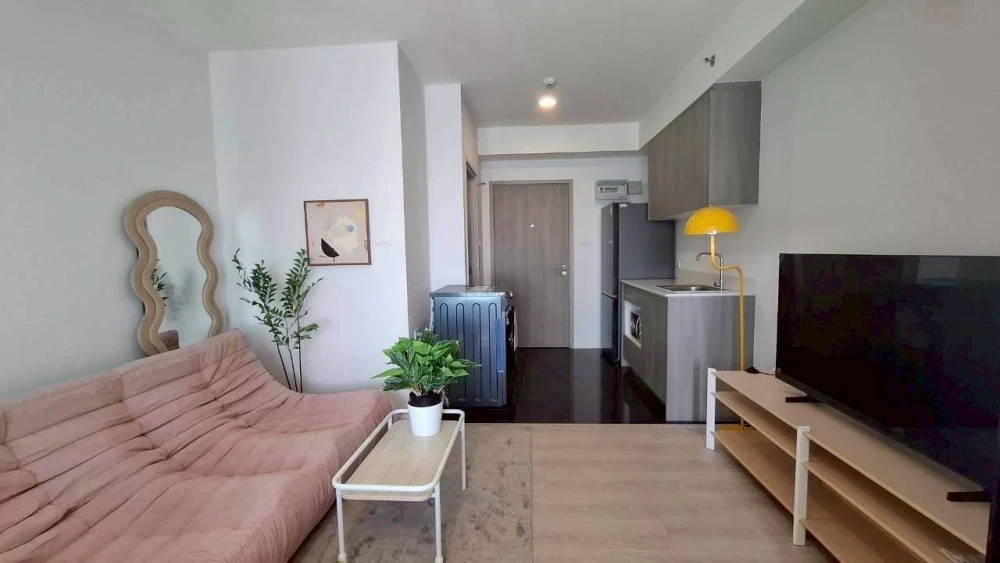 For sale or rent: A Space Mega condo, ready to move in, with well-divided zones. Book now, don't miss out!