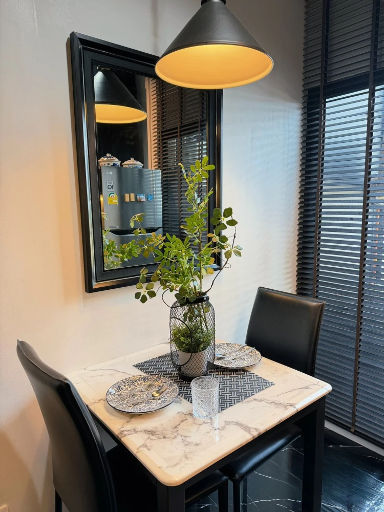 Condo for sale: Ideo New Rama 9, 1 bedroom, 1 bathroom, 6th floor, pool view, bright and airy. Buy now, don't miss out!