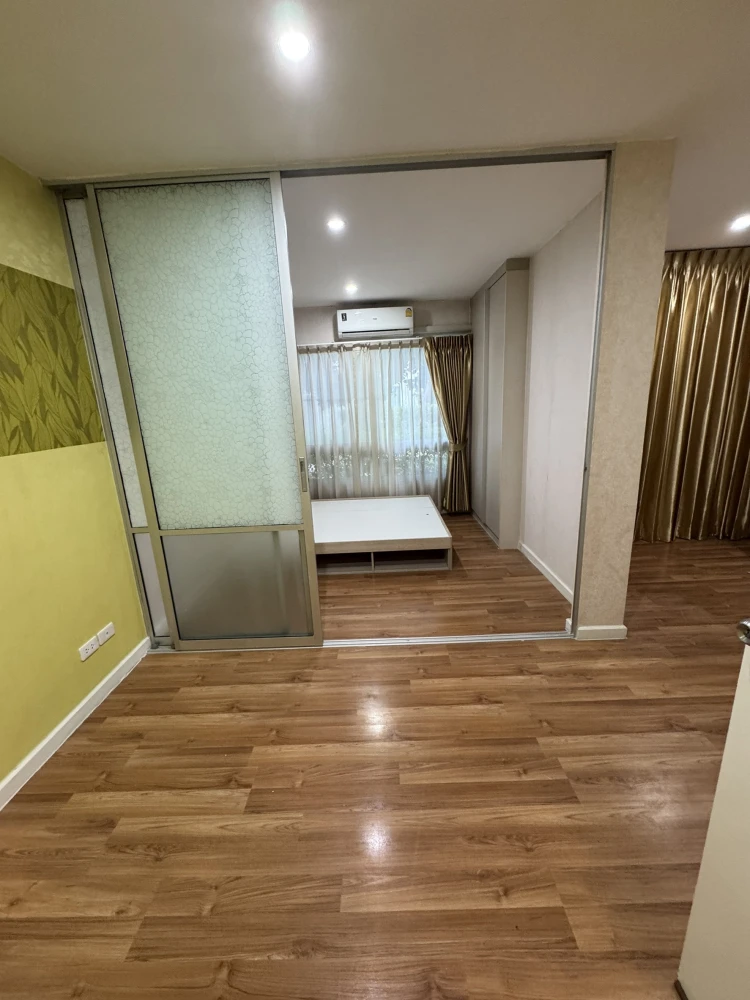 🏠🌃 For Sale: V Condo Lat Krabang 🏠🌃