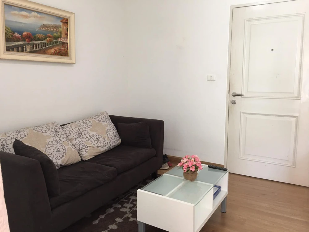 🎯🏢 Condo for sale: Den Vibhavadi | Great location, on the main road, near the BTS Skytrain! 🏢🎯