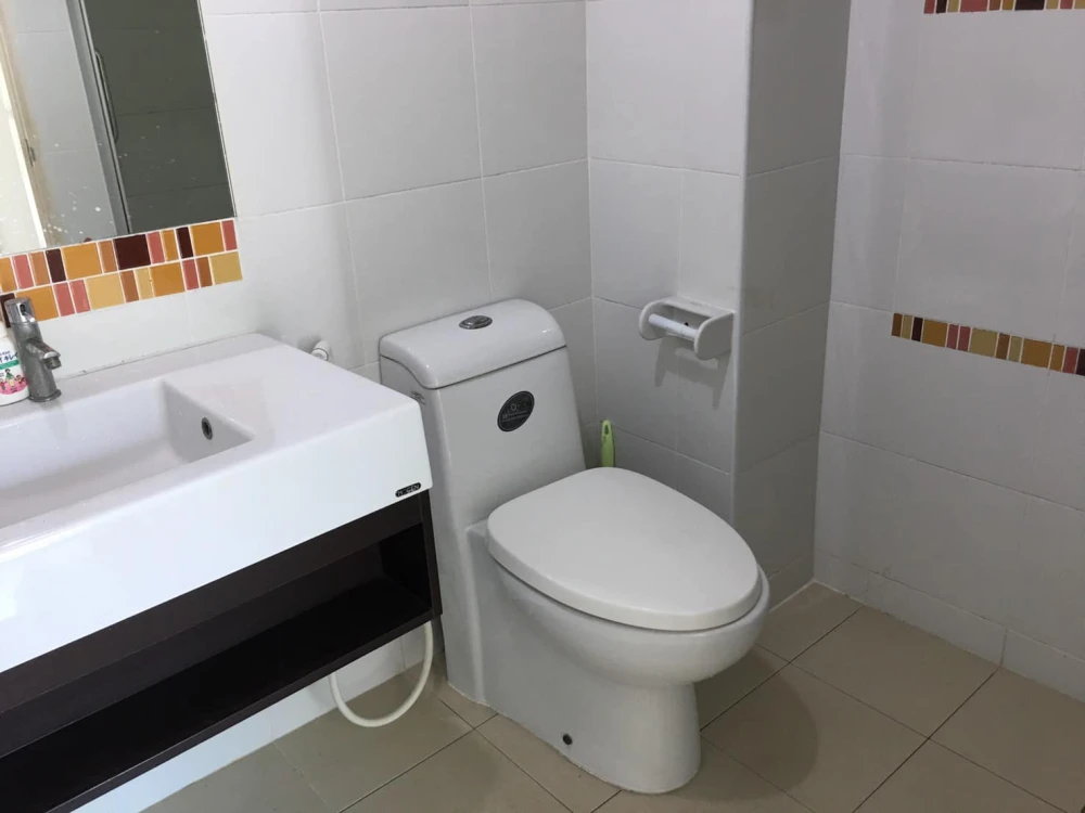 🎯🏢 Condo for sale: Den Vibhavadi | Great location, on the main road, near the BTS Skytrain! 🏢🎯