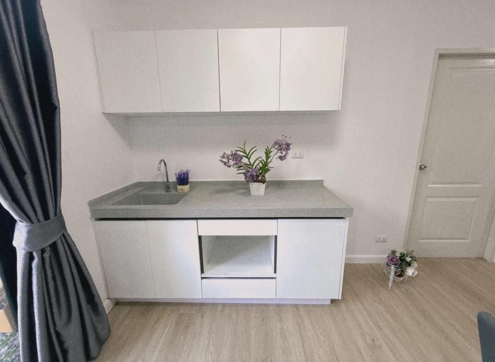 🏡✨ Condo for sale: iCondo Sukhumvit 105 | Large 2-bedroom unit with parking right in front of the unit. A worthwhile investment! ✨🏡
