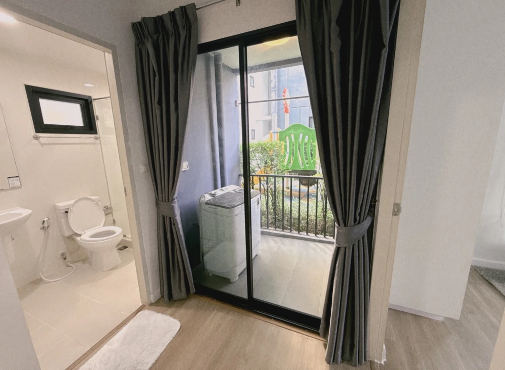 🏡✨ Condo for sale: iCondo Sukhumvit 105 | Large 2-bedroom unit with parking right in front of the unit. A worthwhile investment! ✨🏡