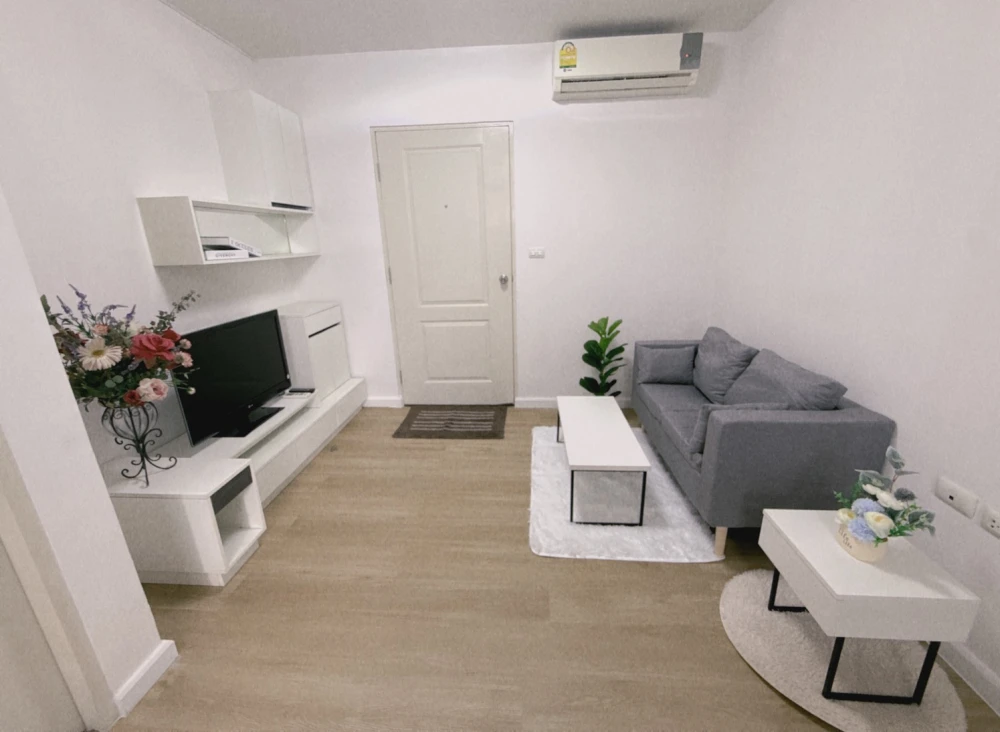 🏡✨ Condo for sale: iCondo Sukhumvit 105 | Large 2-bedroom unit with parking right in front of the unit. A worthwhile investment! ✨🏡