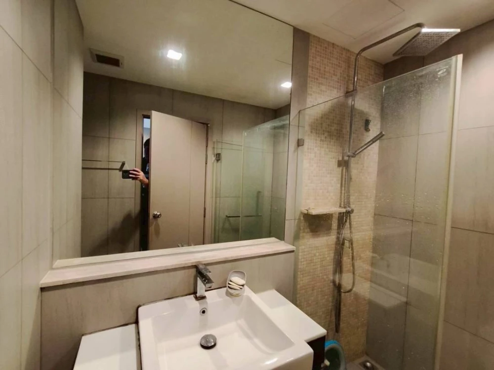 🌟 Condo for Sale: The Politan Rive – High Floor River View 🌟