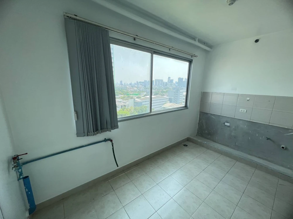🏠🌃 Urgent Sale: Supalai Park Kaset Condo 🏠🌃