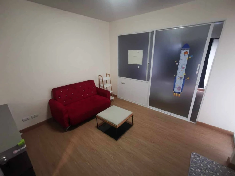 🏠🌃 Urgent Sale: The Loft Pattanakarn Condo 🏠🌃