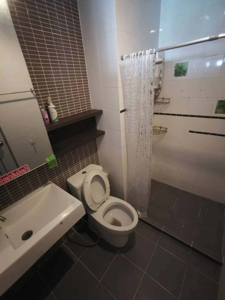 🏠🌃 Urgent Sale: The Loft Pattanakarn Condo 🏠🌃