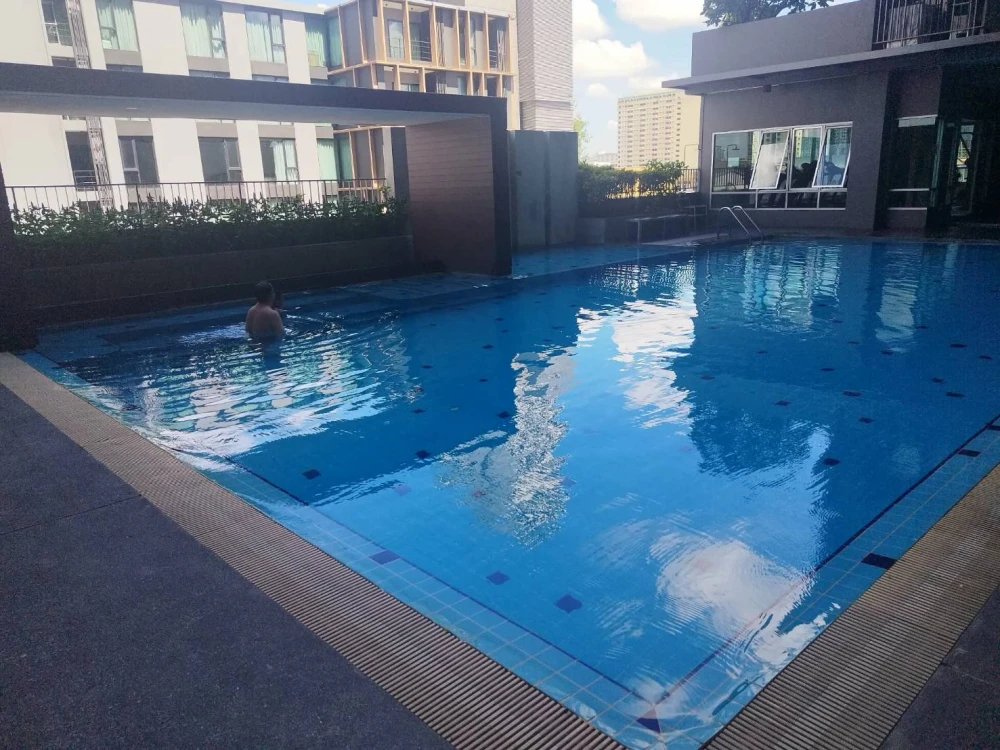 🏠🌃 Urgent Sale: The Loft Pattanakarn Condo 🏠🌃