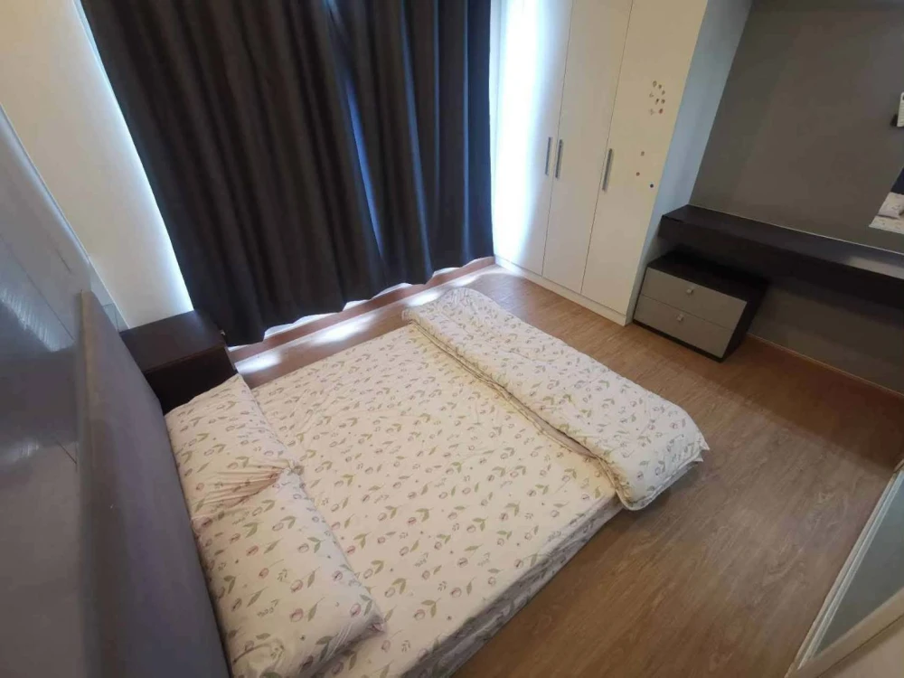 🏠🌃 Urgent Sale: The Loft Pattanakarn Condo 🏠🌃