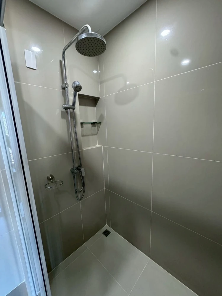 🏠🌃 Urgent Sale: Elio Del Nest Condo 🏠🌃