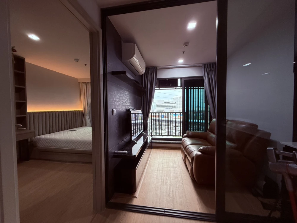 🏠🌃 Urgent Sale: Life Ladprao Condo 🏠🌃