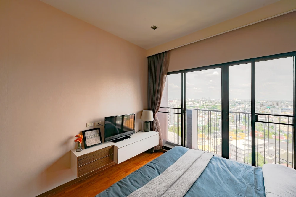 🏠🌃 For Sale/Rent: Noble Reveal Condo 🏠🌃