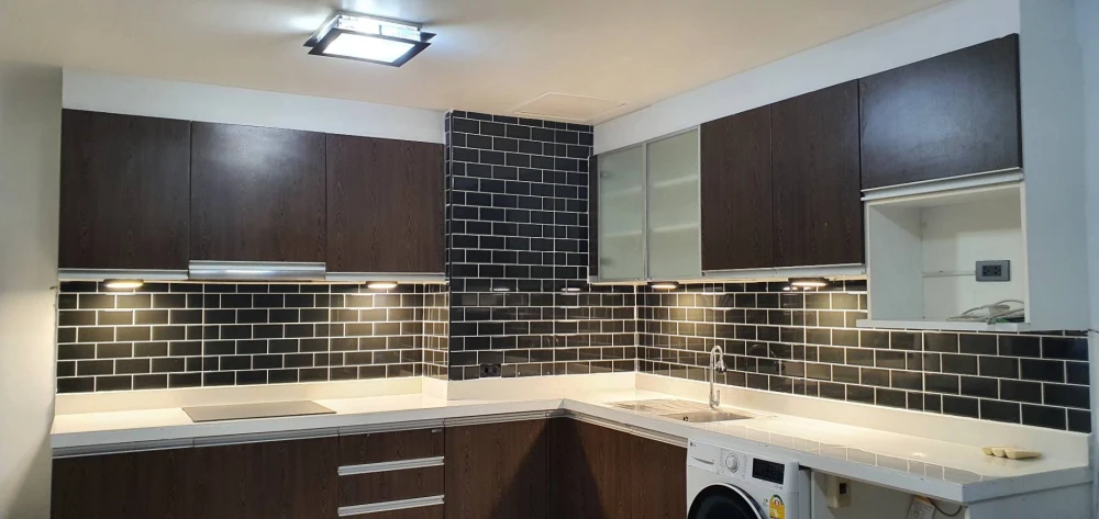 🏠🌃 For Sale/Rent: Victoria Lakeview Condominium 🏠🌃
