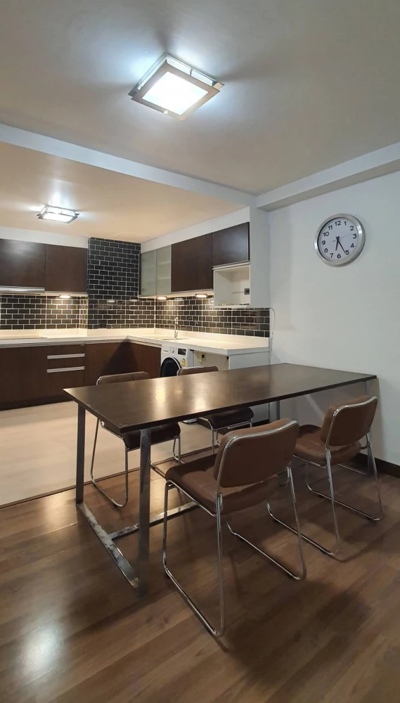 🏠🌃 For Sale/Rent: Victoria Lakeview Condominium 🏠🌃