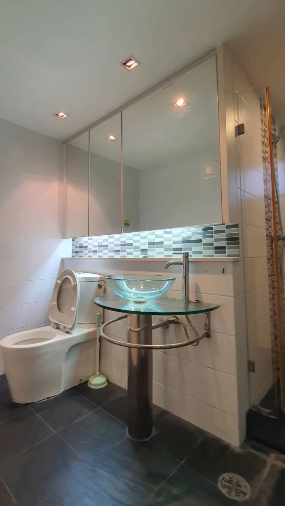 🏠🌃 For Sale/Rent: Victoria Lakeview Condominium 🏠🌃