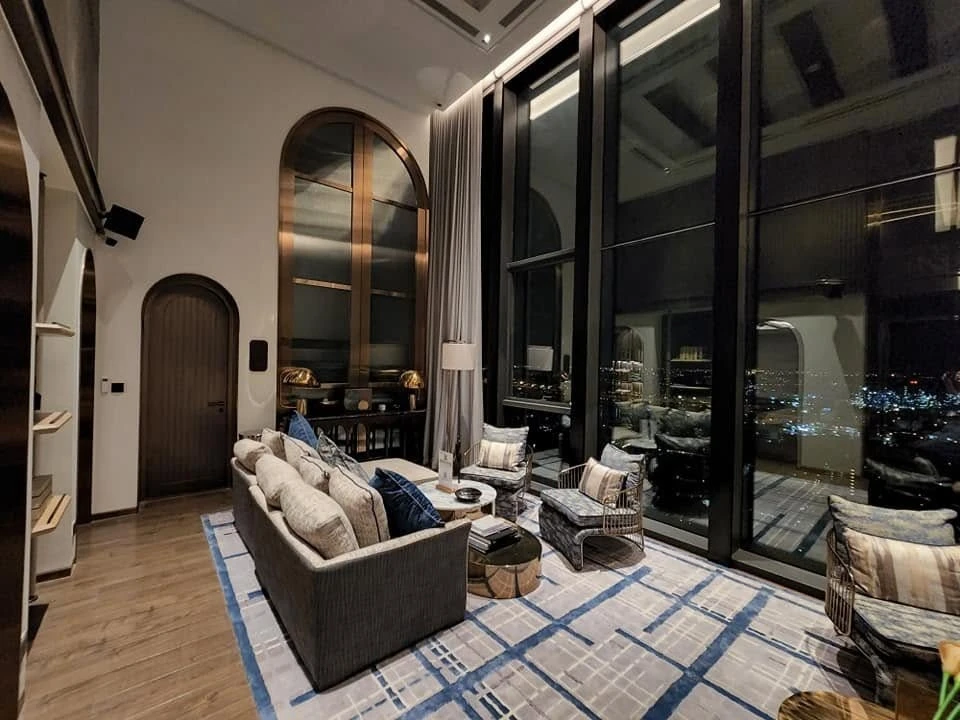 ✨ For SALE & RENT ✨ Luxury Condo Next to BTS 0 Meters - Quinn Sukhumvit 101