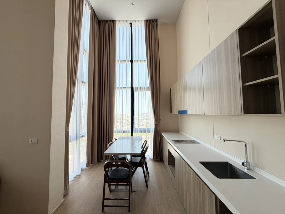 🏙 Condo for Sale/Rent at Altitude Unicorn Sathorn–Tha Phra near BTS Talat Phlu 🚆