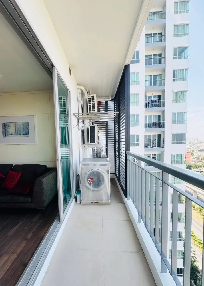 🏡 Modern Condo for Rent at The Room Sathorn-Taksin in Sathorn Area