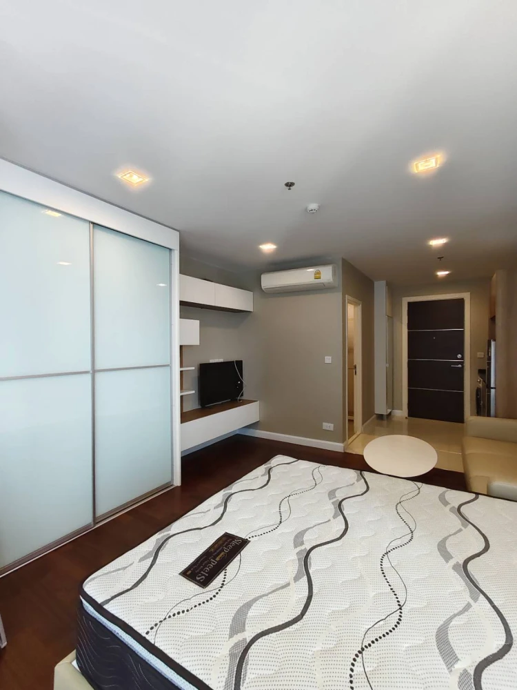 🏠🌃 The Metropolis Condo 🏠🌃