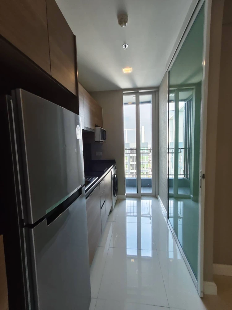 🏠🌃 The Metropolis Condo 🏠🌃