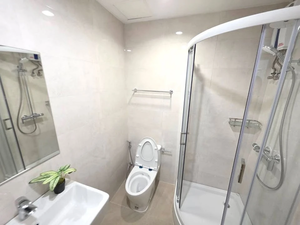 📍 Condo in a great location in the heart of Thonglor 11. Convenient transportation, close to restaurants, cafes, and lifestyle venues.