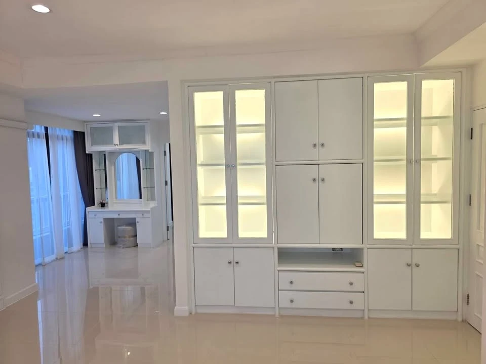 📍 Condo in a great location in the heart of Thonglor 11. Convenient transportation, close to restaurants, cafes, and lifestyle venues.