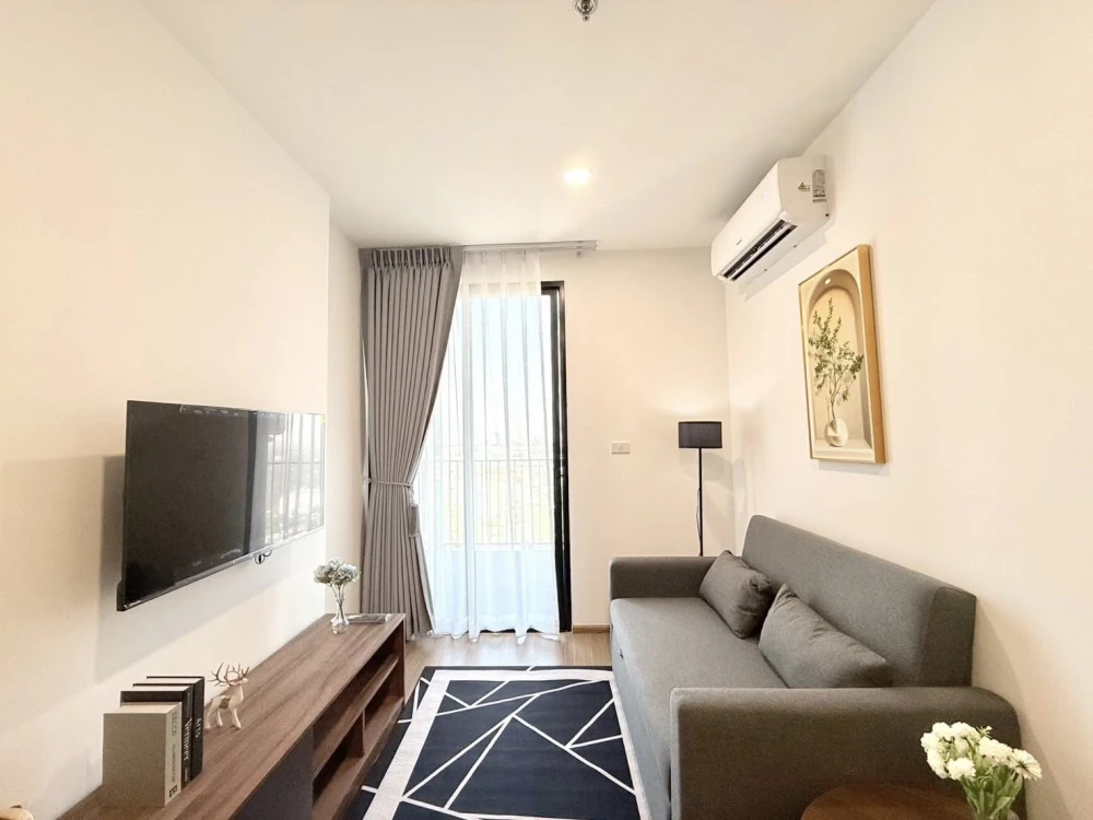 🌸 Lovely condo for rent at The LIVIN Phetkasem 37. Beautiful room, great location. 🌸