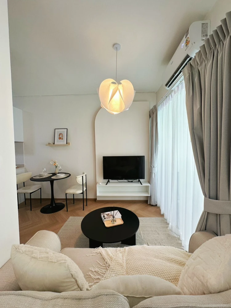 ✨ Wake Up Every Morning Like a Private Resort! A Space Asoke–Ratchada, 1st Floor Pool View, Private Terrace