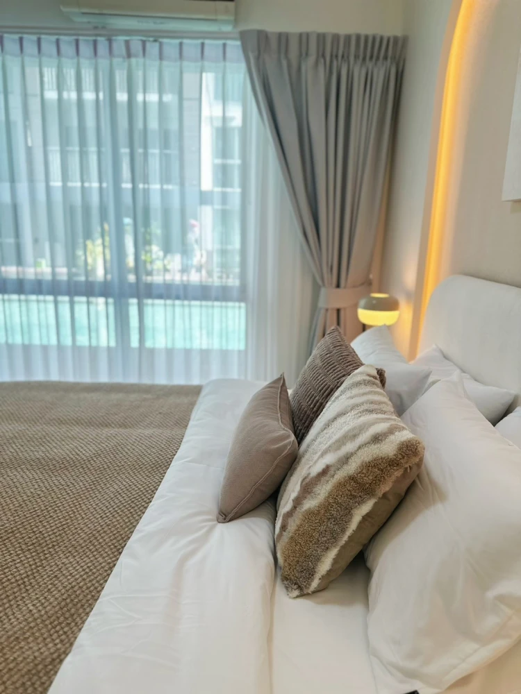 ✨ Wake Up Every Morning Like a Private Resort! A Space Asoke–Ratchada, 1st Floor Pool View, Private Terrace
