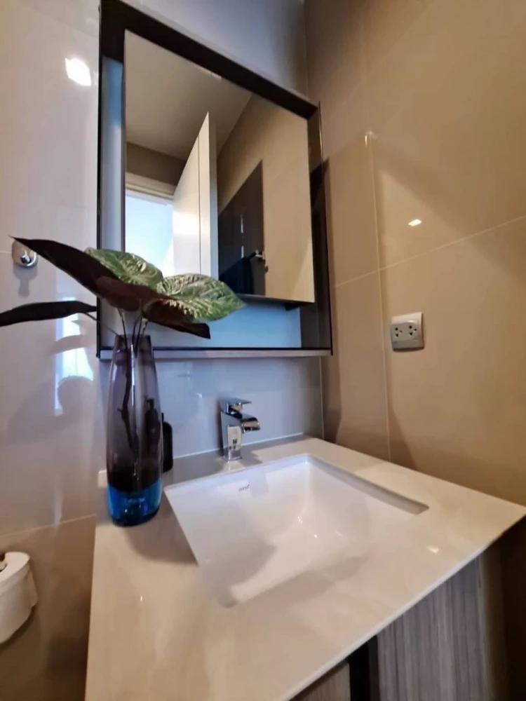 ✨ For SALE Only ✨ High-Floor 1-BR Corner Feel with Unblocked BTS View at The Line Phahon - Pradipat