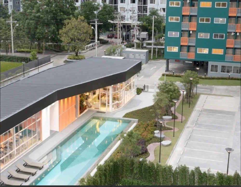 ✨ Pristine 1-BR Condo for SALE - High Floor with Separate Kitchen ✨ Plum Condo Extra Rama 2