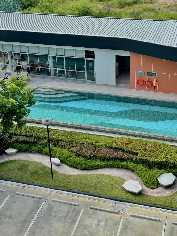 ✨ Pristine 1-BR Condo for SALE - High Floor with Separate Kitchen ✨ Plum Condo Extra Rama 2
