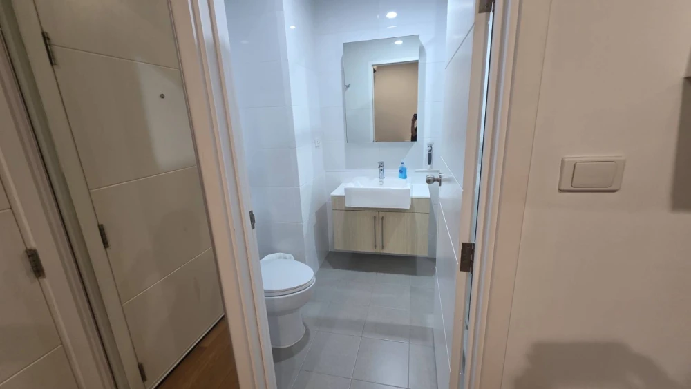 🏙️🕊️ For Rent: Blocs 77 Onnut – Spacious 1BR with River View! 🕊️🏙️
