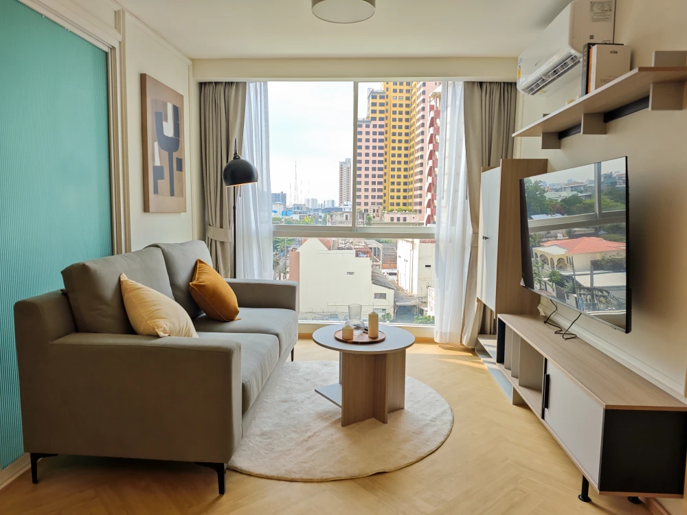 🌟 Available for rent: Chateau In Town Phaholyothin 11, a rare find in a prime Ari location! 🏡🌆