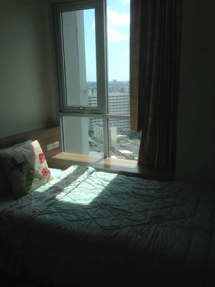 🏙️ Condo for Rent in Sathorn ✨ Spacious unit in a prime city location, ready to move in.