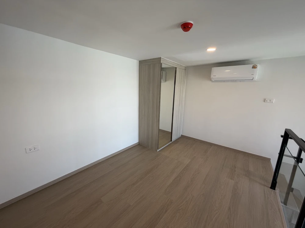 🏢 Condo for Rent – Origin Play Bangkhunnon Triple Station | Duplex Room