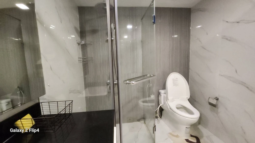 ✨ State Tower Silom Elevated Living with River & ICONSIAM Views | 68.23 sq.m. on the 28th Floor