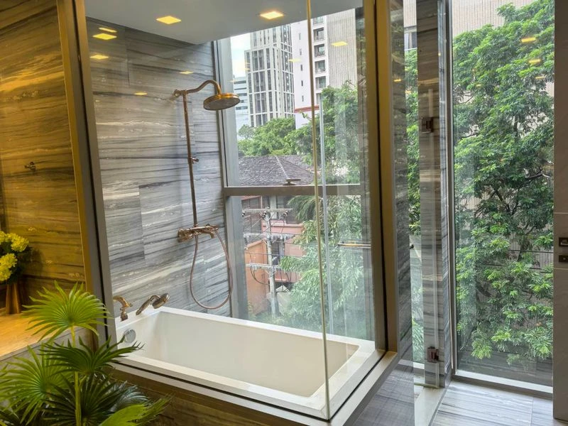 🖤🏙️ For Rent: Ashton Residence 41 – Spacious Luxury Living! 🏙️🖤