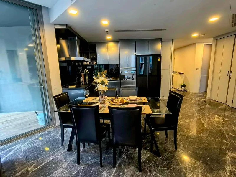 🖤🏙️ For Rent: Ashton Residence 41 – Spacious Luxury Living! 🏙️🖤