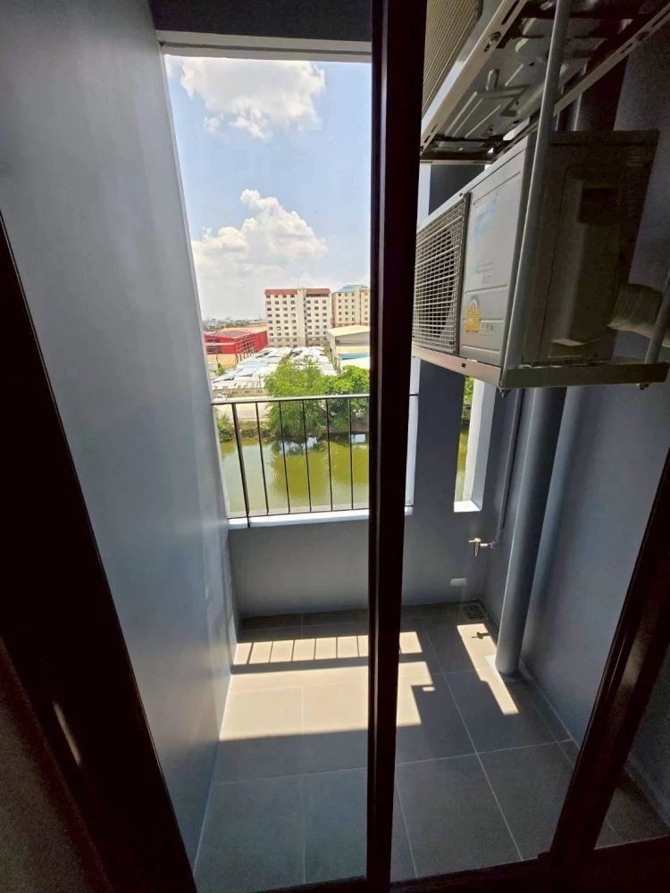 🌿 Condo for Rent: Atmoz Canal Rangsit – Canal View, Ready to Move In 🌿