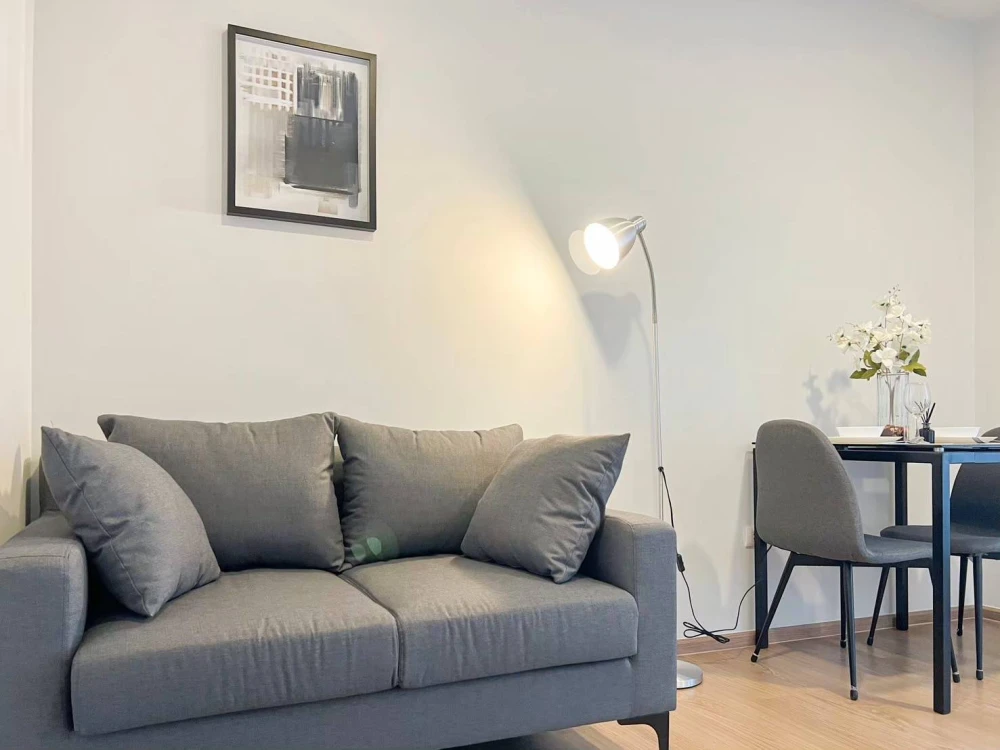 🌆✨ Condo for Rent at Chewathai Pinklao ✨🌿