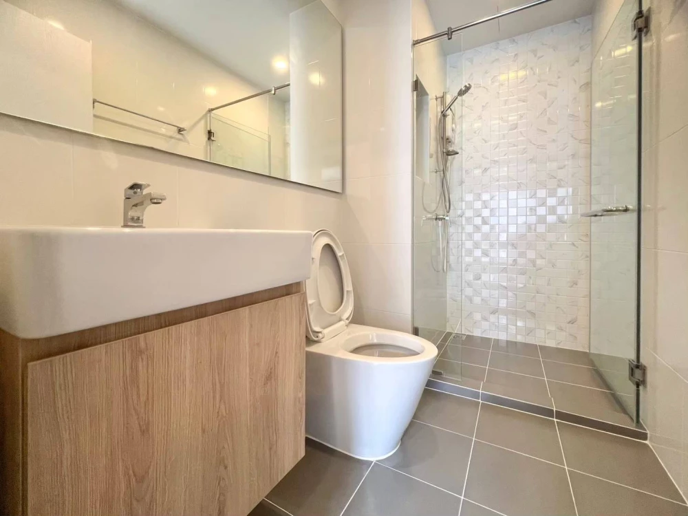 🌆✨ Condo for Rent at Chewathai Pinklao ✨🌿