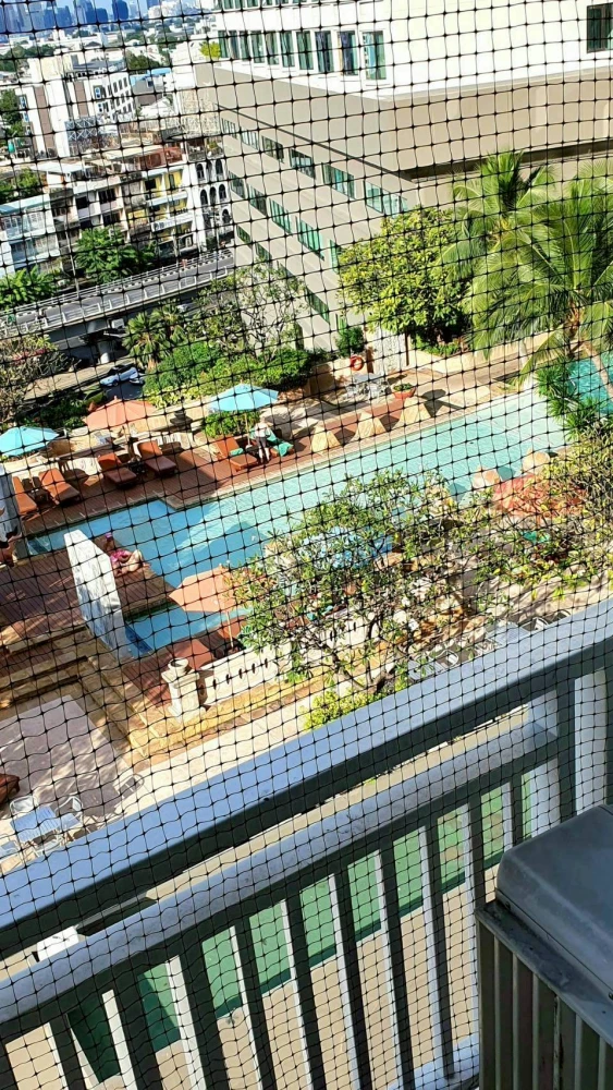🦋🏙️ Chewathai Ratchaprarop Condo for Rent | Large 2-bedroom unit with pool view, prime city center location! 🏙️🦋