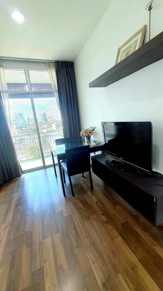 🦋🏙️ Chewathai Ratchaprarop Condo for Rent | Large 2-bedroom unit with pool view, prime city center location! 🏙️🦋