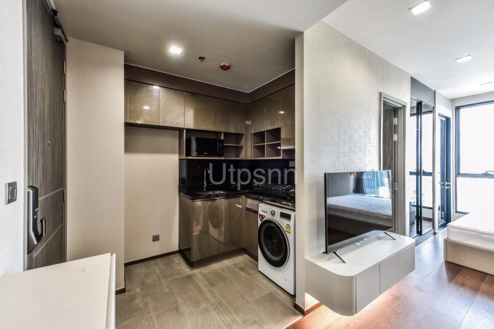 Condo for Rent Next to BTS Victory Monument Station